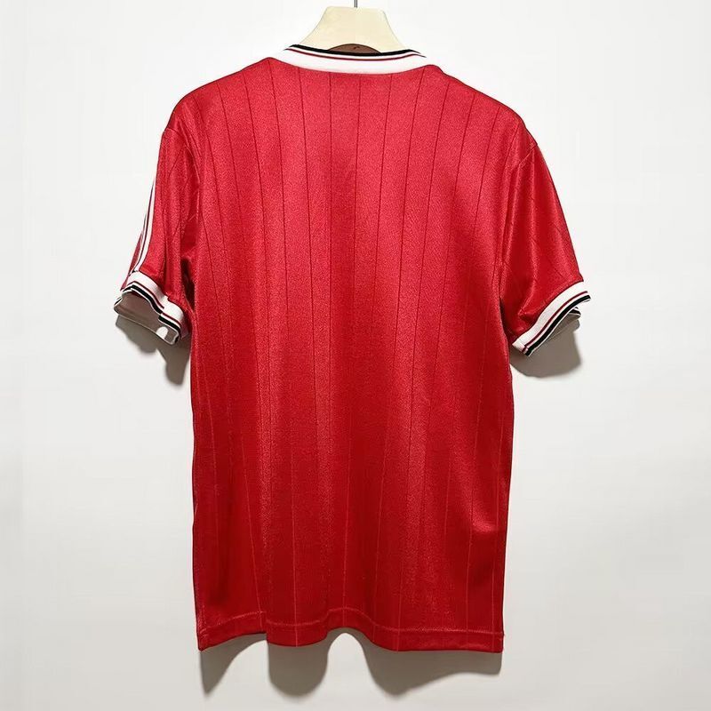 Manchester United 83/84 | Primera Equipacion