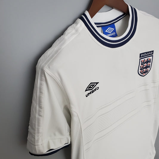 Inglaterra 2000 | Local