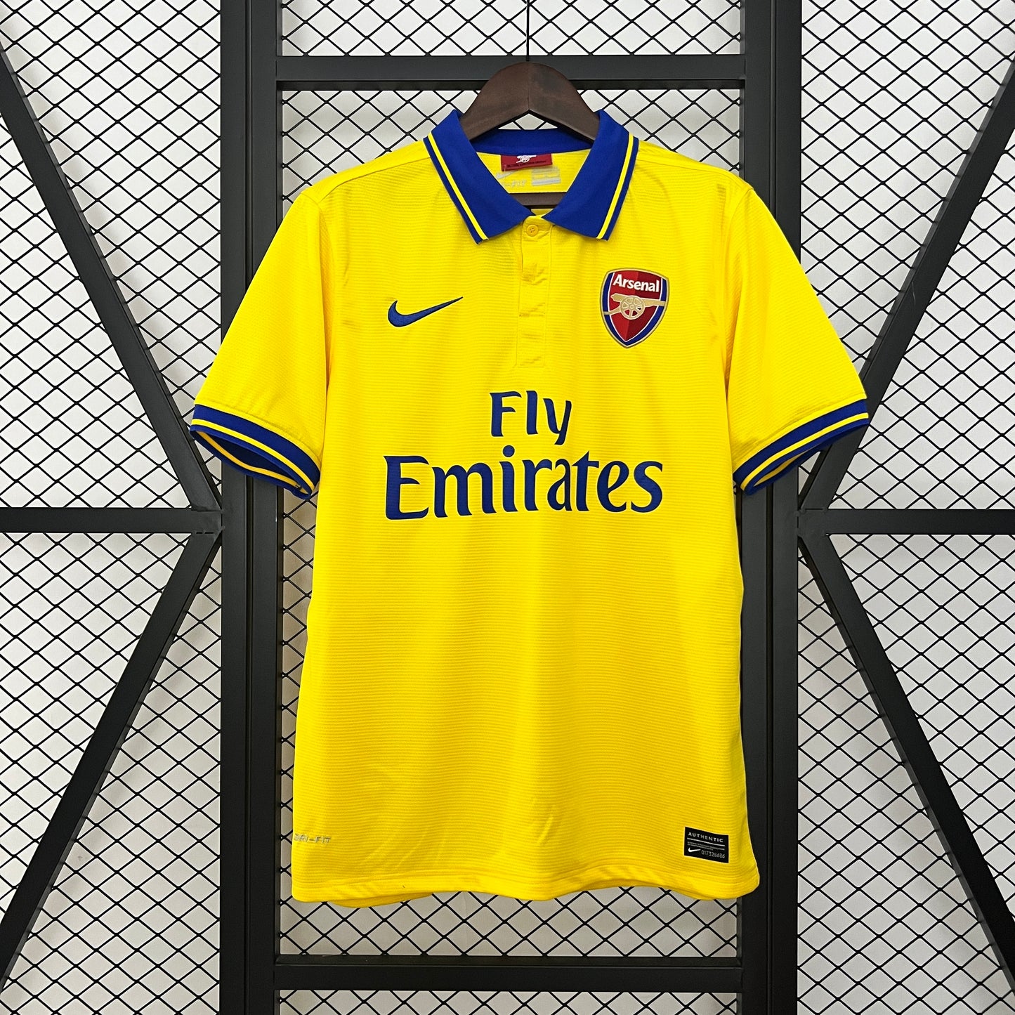 Arsenal 2013-2014 | Segunda Equipación