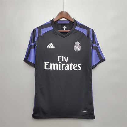 Real Madrid 2016-2017 | Tercera Equipación