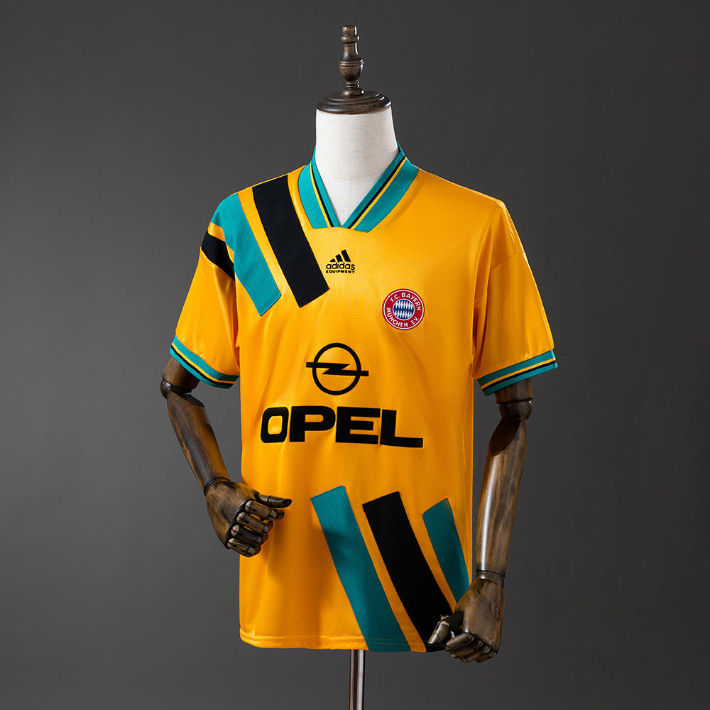 Bayern Múnich 1993-1995 | Segunda equipación