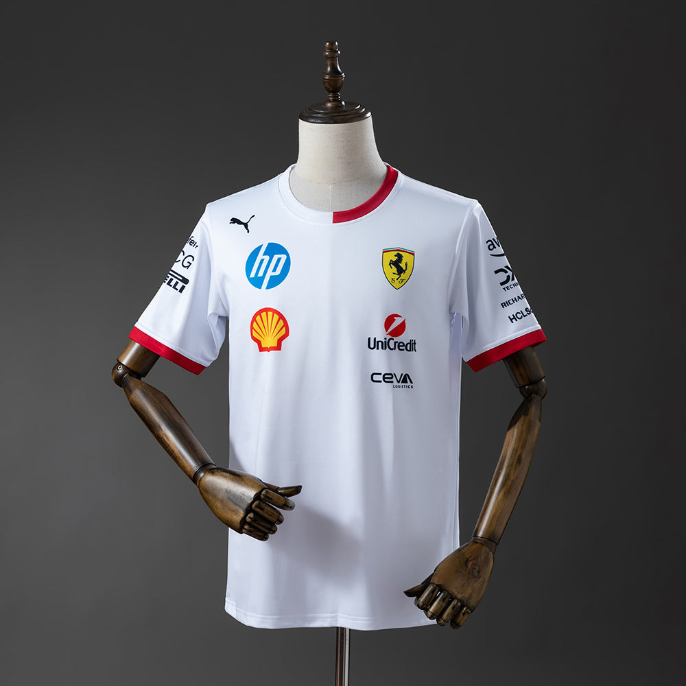 Ferrari 2025 Blanca