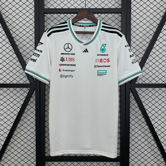 Mercedes 2025