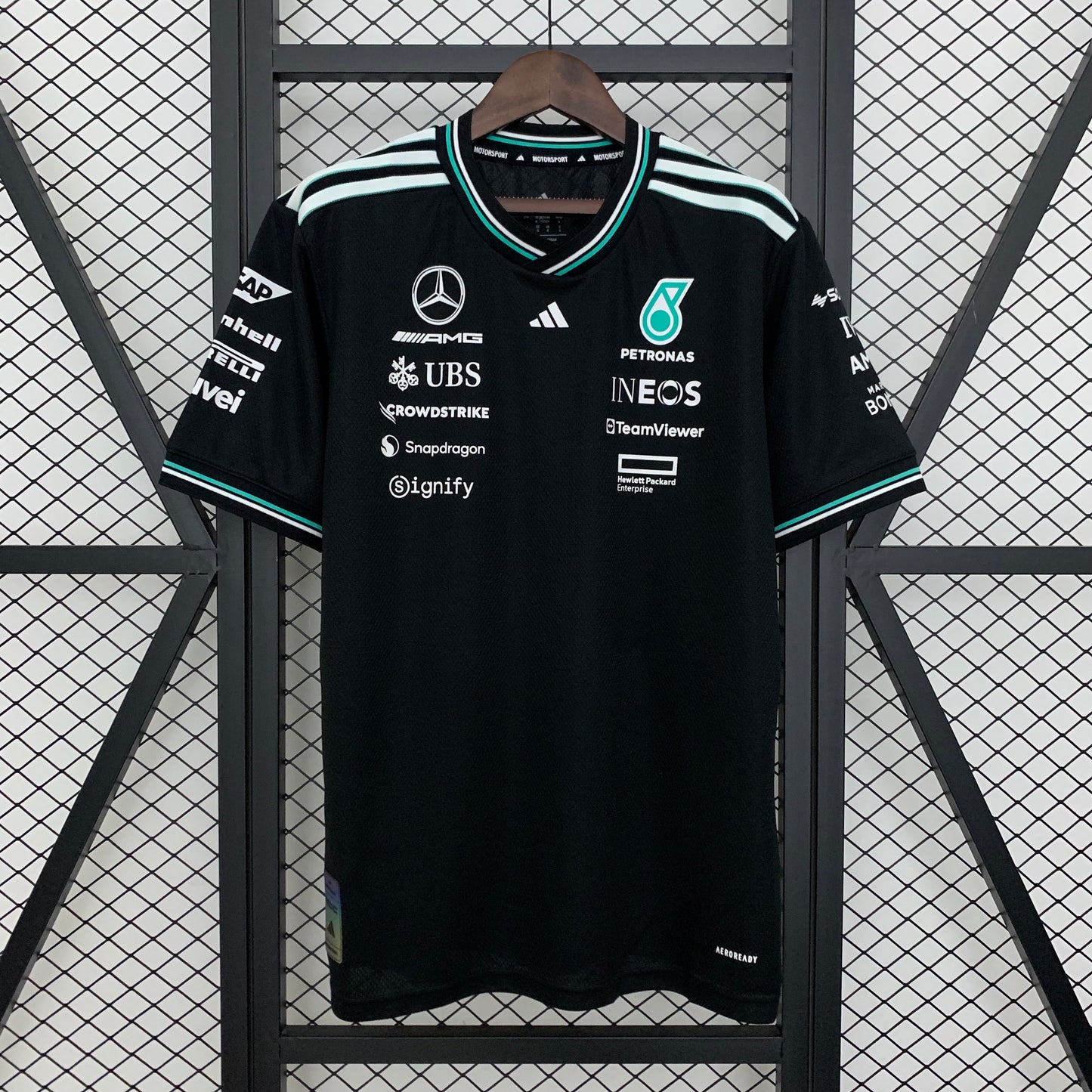 Mercedes 2025 Negra