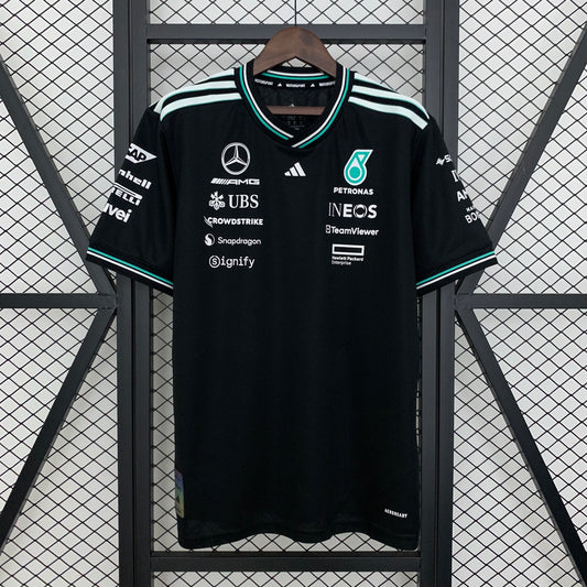 Mercedes 2025 Negra