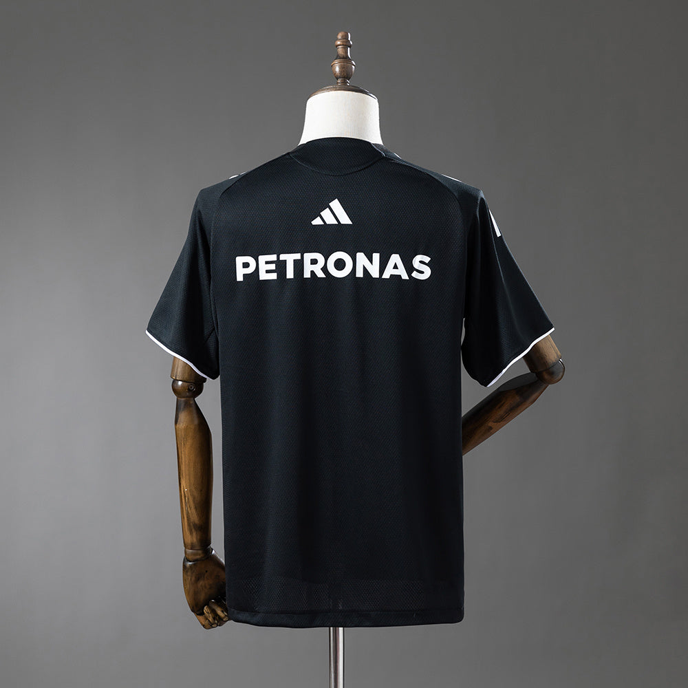 Mercedes Petronas