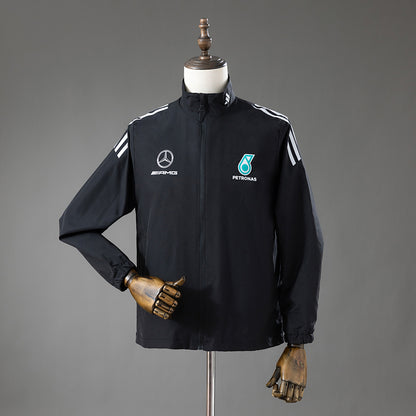 Mercedes Petronas Abrigo
