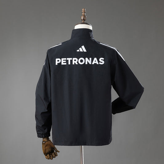 Mercedes Petronas Abrigo