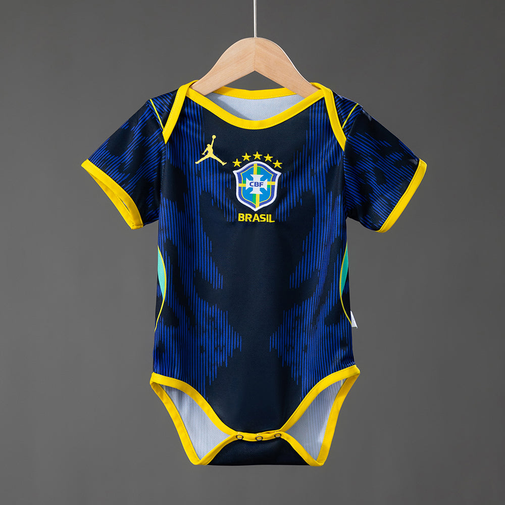 Brasil 26/27 | Visitante Bebé