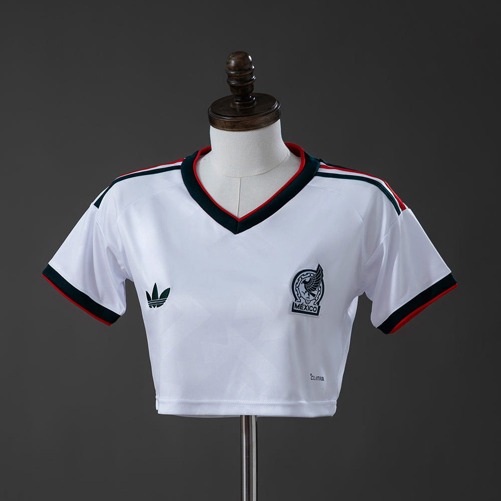 México 2026 | Visitante Mujer Crop